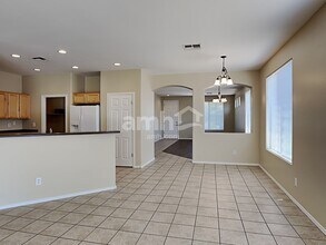 10146 W Cordes Rd in Tolleson, AZ - Building Photo - Building Photo