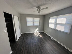 18 Old St Marys Pike in Parkersburg, WV - Building Photo - Building Photo