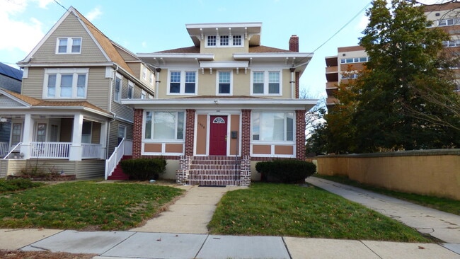 property at 1406 Park Ave