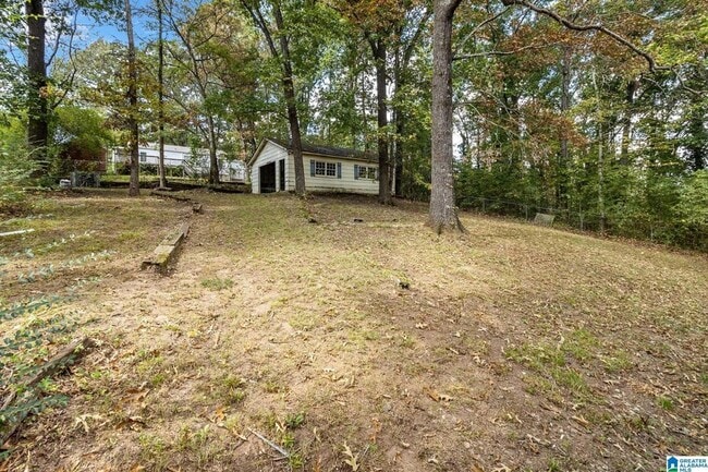 2344 3rd Way NE in Center Point, AL - Foto de edificio - Building Photo