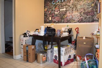 216 Freeman St, Unit 2 in Brookline, MA - Building Photo - Building Photo