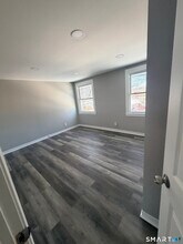 58 Victory Dr in New Haven, CT - Building Photo - Building Photo