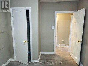 83 Irving Pl in London, ON - Building Photo - Building Photo