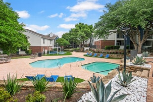 Collin Creek in Plano, TX - Building Photo
