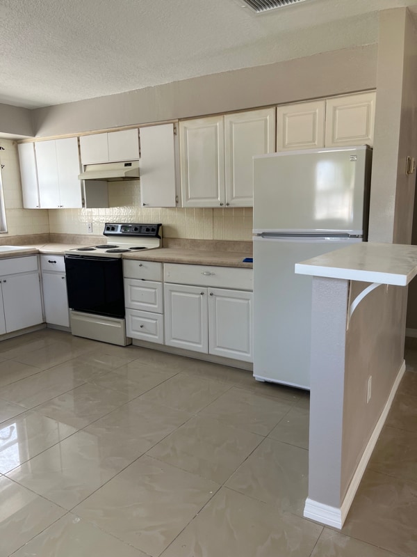 815 13th Ave NW in Largo, FL - Building Photo - Building Photo