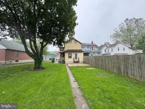 208 W 2nd St in Bernville, PA - Building Photo - Building Photo