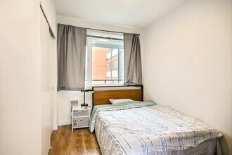 121 12th Ave E, Unit 307 in Seattle, WA - Foto de edificio - Building Photo
