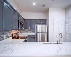 10033 Moorshire Cir in Orlando, FL - Building Photo - Building Photo