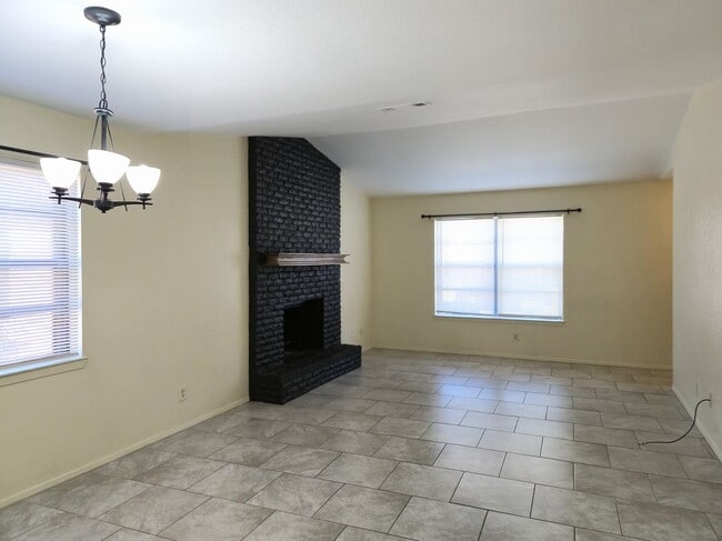 1409 Chapel Creek Rd in Waco, TX - Building Photo - Building Photo