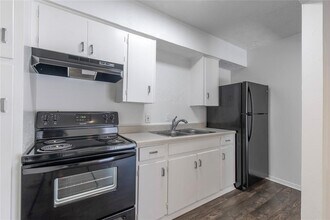 5506 Grover Ave in Austin, TX - Building Photo - Building Photo