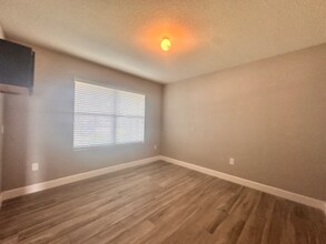 4441 Lindever Ln in Palmetto, FL - Building Photo - Building Photo