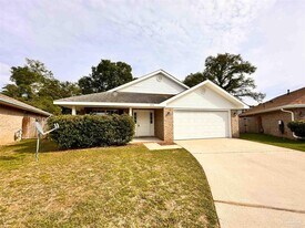 4856 Genevive Ct in Pensacola, FL - Building Photo