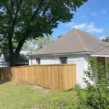 302 S Rusk St in Sherman, TX - Building Photo - Building Photo