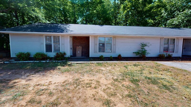 15 Melissa Ct in Spartanburg, SC - Building Photo