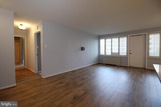 4501 Arlington Blvd in Arlington, VA - Building Photo - Building Photo