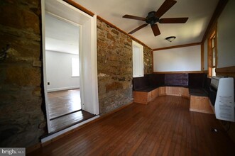 473 Davis Rd in Chester Springs, PA - Building Photo - Building Photo