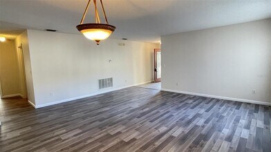 1365 Epson Oaks Way in Orlando, FL - Building Photo - Building Photo