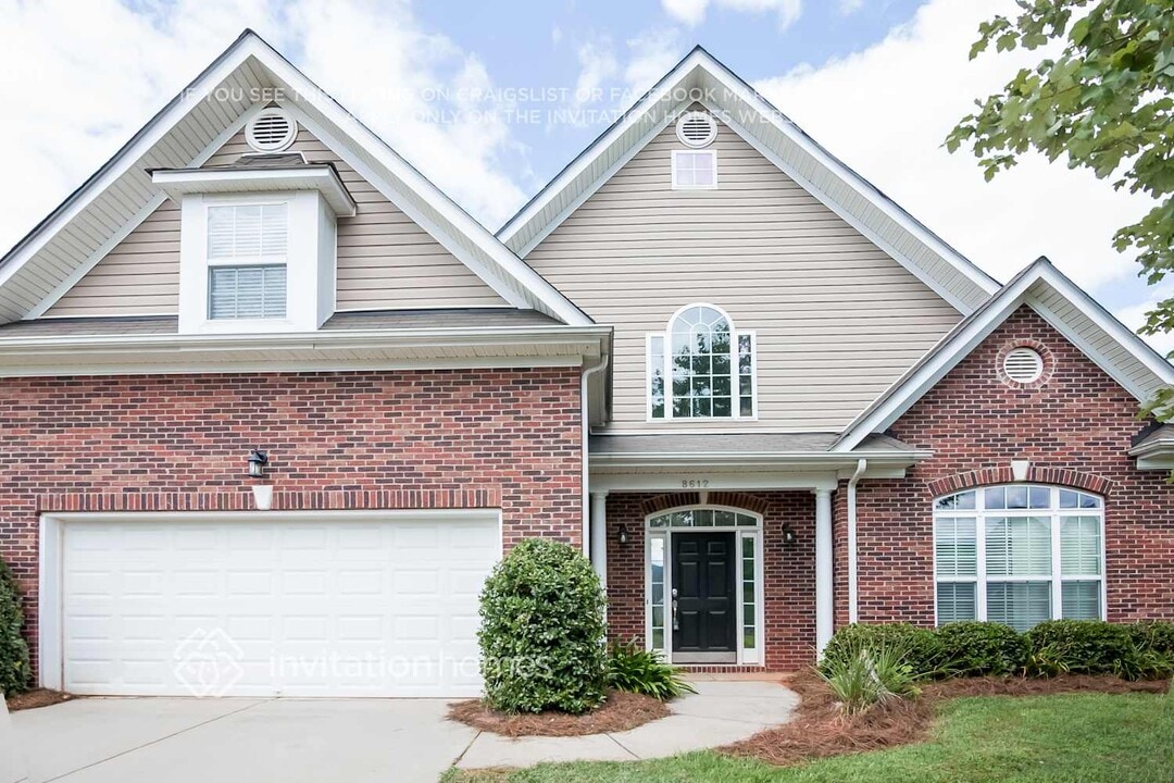8612 Ridgeline Ln in Charlotte, NC - Building Photo