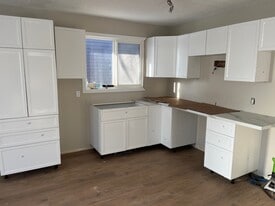 4111-4149 49 Ave in Bonnyville, AB - Building Photo