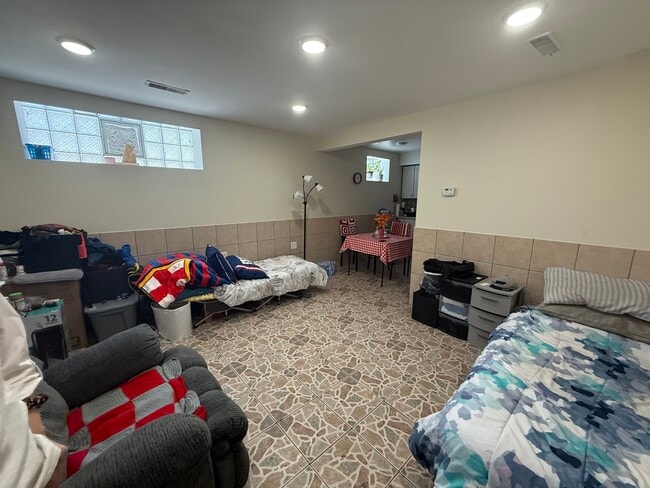 5333 W Fullerton Ave in Chicago, IL - Building Photo - Building Photo