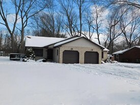 603 S 22nd St in Chesterton, IN - Building Photo