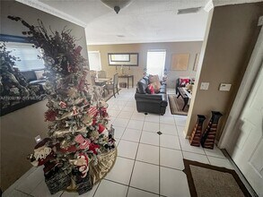 10110 SW 166th Ct in Miami, FL - Building Photo - Building Photo