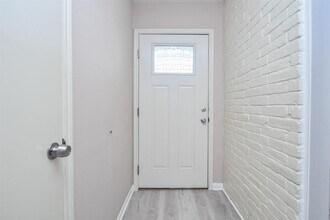 12939 Westmere Dr in Houston, TX - Building Photo - Building Photo