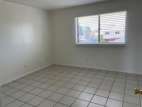 6851 Amherst St in San Diego, CA - Building Photo - Building Photo