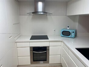 430 S Park Rd in Hollywood, FL - Building Photo - Building Photo