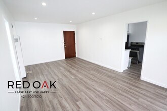 259 N Euclid Ave in Pasadena, CA - Building Photo - Building Photo