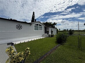 19800 SW 180th Ave-Unit -154 in Miami, FL - Building Photo - Building Photo