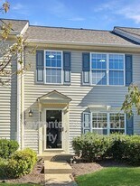 9207 Stone Meadow Dr in Richmond, VA - Building Photo