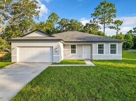 5736 N Claremont Dr in Citrus Springs, FL - Building Photo
