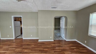 2112 Allandale Cir W in Jacksonville, FL - Building Photo - Building Photo