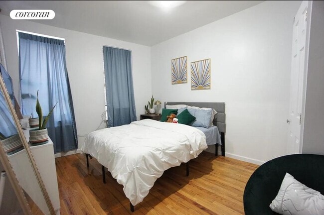351 St Nicholas Ave in New York, NY - Foto de edificio - Building Photo