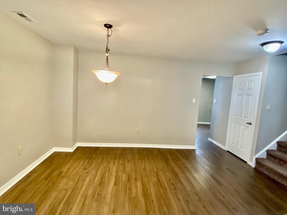 25 Sequoia Dr in Newtown, PA - Building Photo