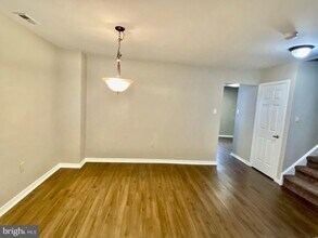 25 Sequoia Dr in Newtown, PA - Building Photo - Building Photo