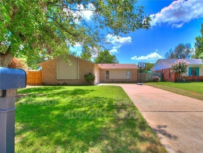 230 W Apple Branch Way in Mustang, OK - Building Photo - Building Photo