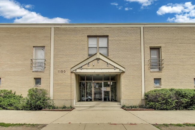 property at 1100 W Cornelia Ave