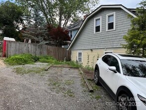 52 Cumberland Ave in Asheville, NC - Building Photo - Building Photo