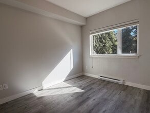 20 Barsby Ave in Nanaimo, BC - Building Photo - Building Photo