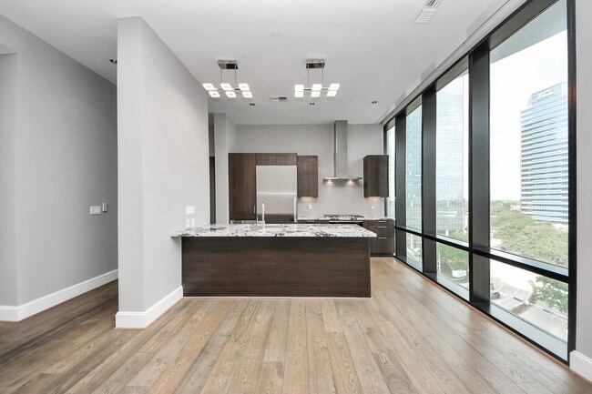 property at 1409 Post Oak Blvd