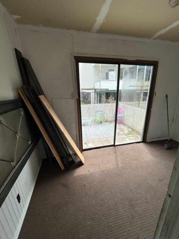 814 E Pine St in Mahanoy City, PA - Foto de edificio - Building Photo