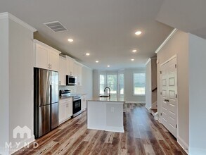 597 Fundao Ln in Lawrenceville, GA - Building Photo - Building Photo