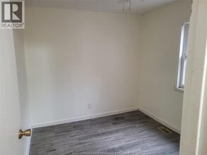 660 Church St in Windsor, ON - Foto de edificio - Building Photo