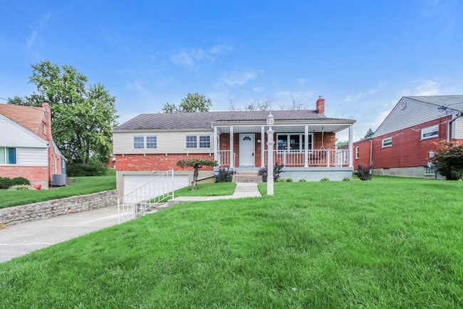 property at 1104 Archland Dr