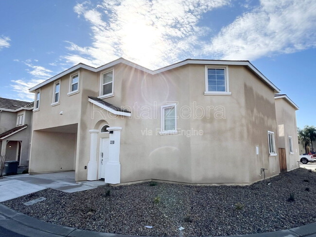 1396 Rincon Dr in Merced, CA - Building Photo - Building Photo