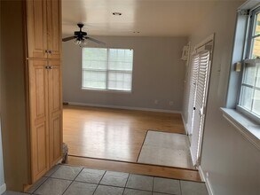 213 1st St in Galveston, TX - Building Photo - Building Photo