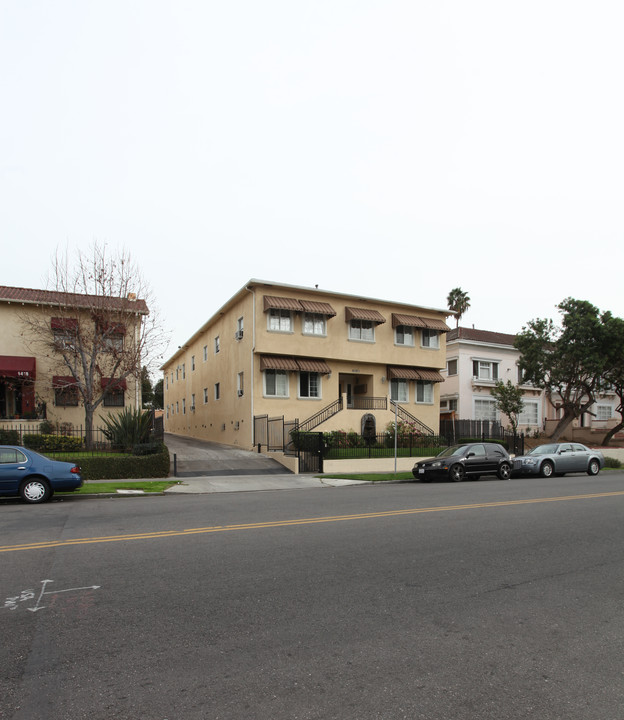 North Hobart Apartments in Los Angeles, CA - Foto de edificio