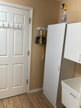 1217 Wolford Dr in Trinity, FL - Foto de edificio - Building Photo
